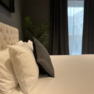 Sliema Studios Aparthotel